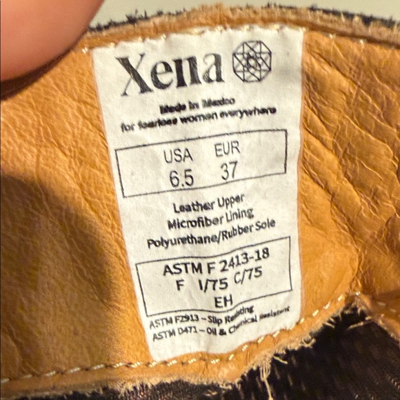 NWOT Elegant Black Leather Men's Boots - Picture 5 of 6